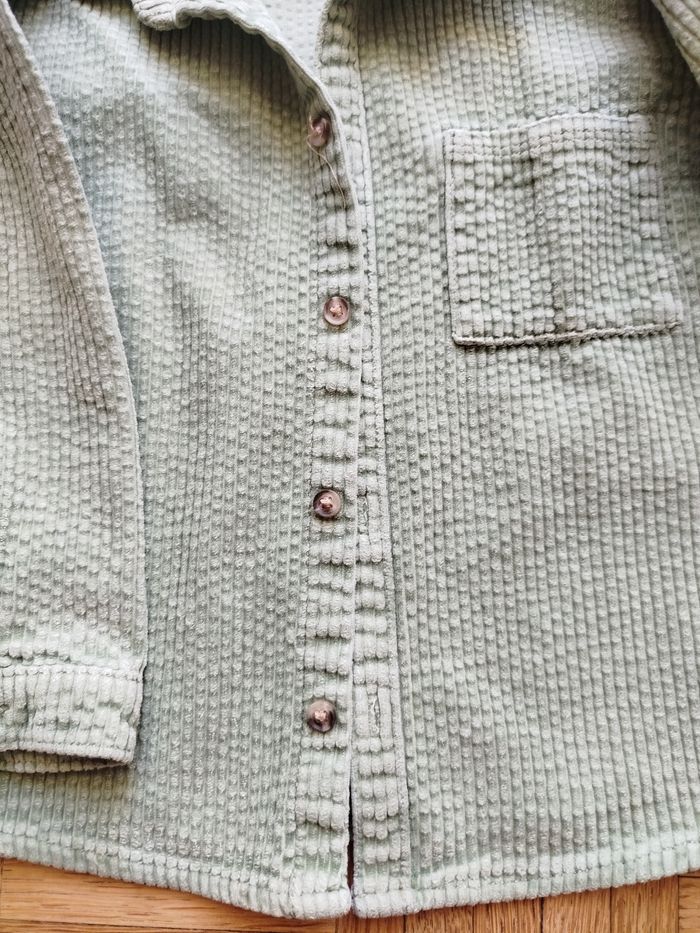 Surchemise en velours garçon Zara 4 ans excellent état - photo numéro 5