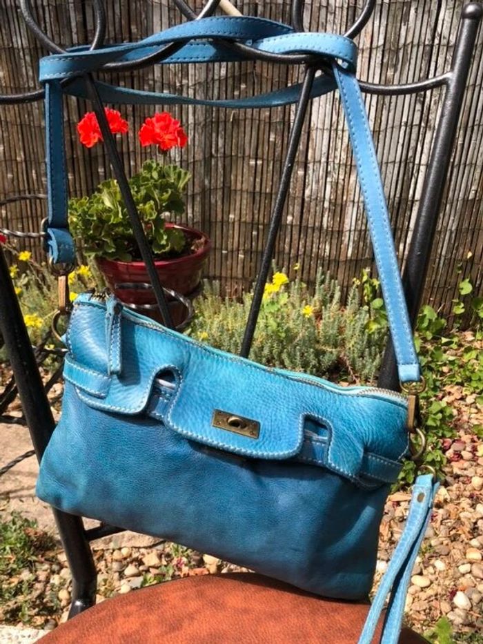 👜 Sac à main pochette bleu turquoise à bandoulière - 100% Cuir - photo numéro 2
