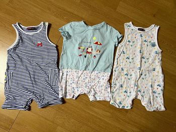 Lot de 3 barboteuses 24 mois