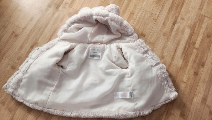 Manteau chaud primark 6/9 m 74 cm avec capuche - photo numéro 3