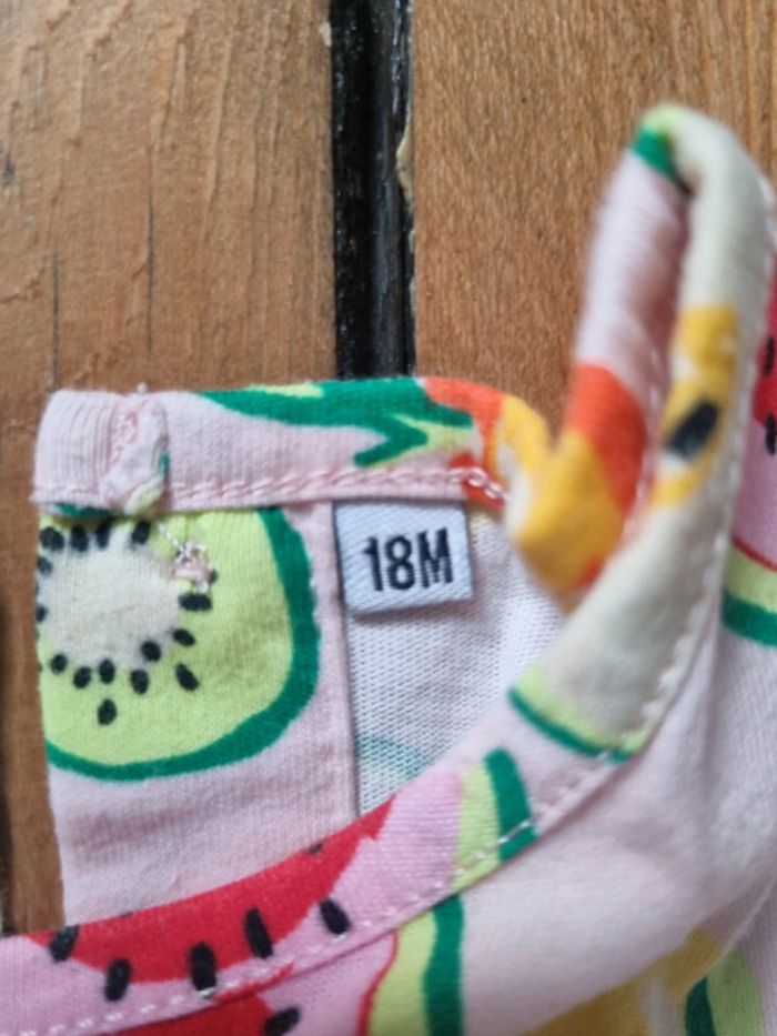 Robe neuve 18 mois - photo numéro 2