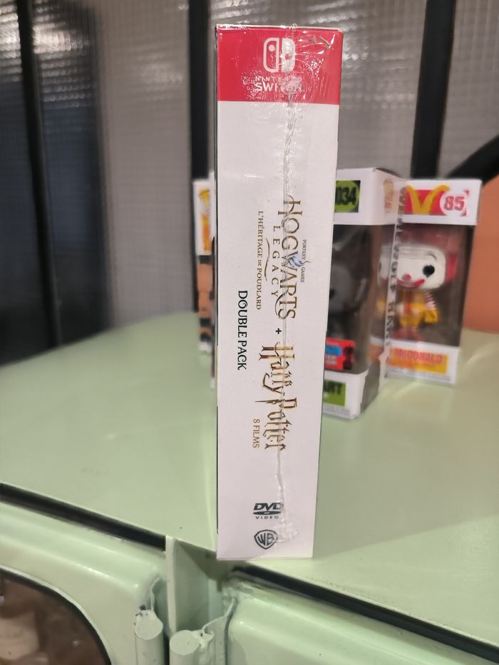 Jeu switch Hogwarts legacy et 8 DVD du film Harry potter - photo numéro 2