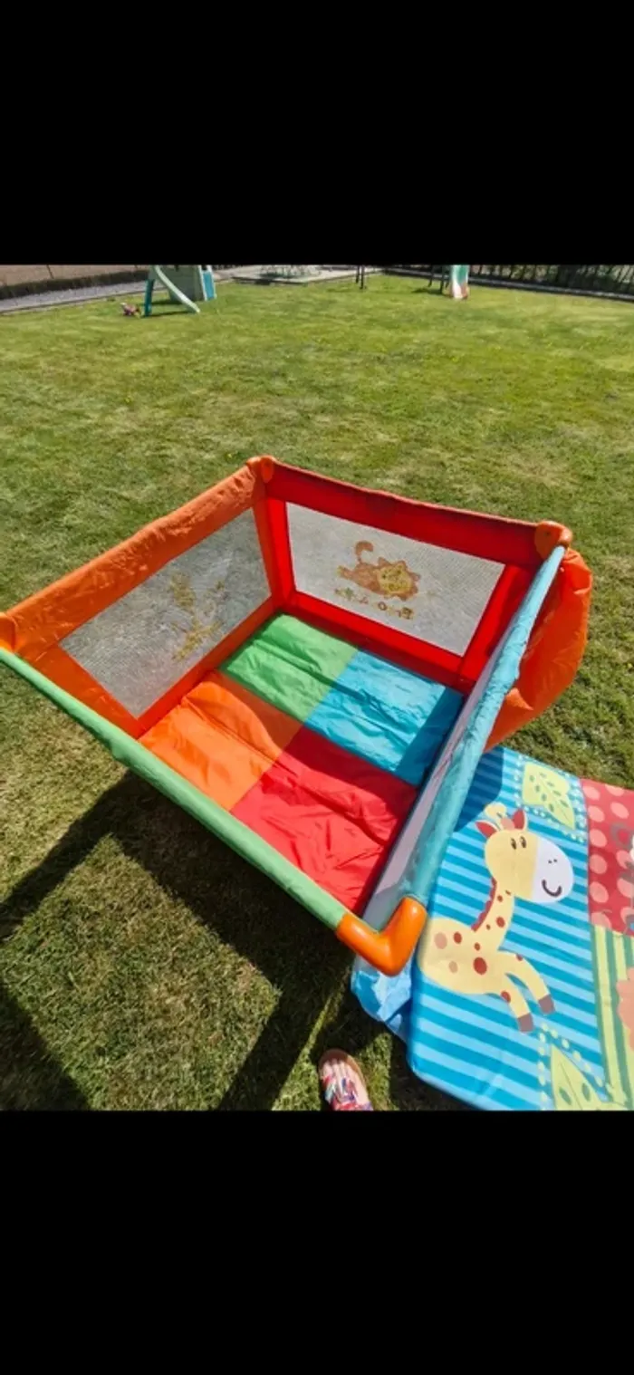 Parc carré multicolore - photo numéro 3