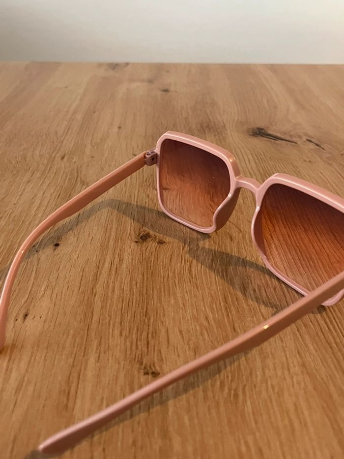 Lunettes de soleil femmes vintages rose neuves - photo numéro 3