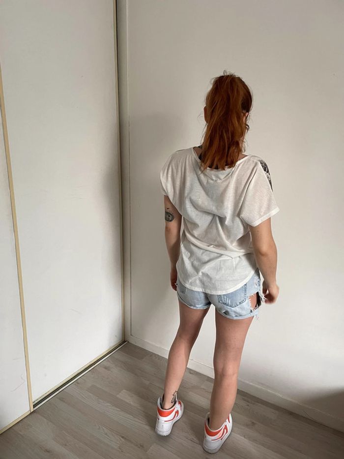 T-shirt motif plume - photo numéro 4