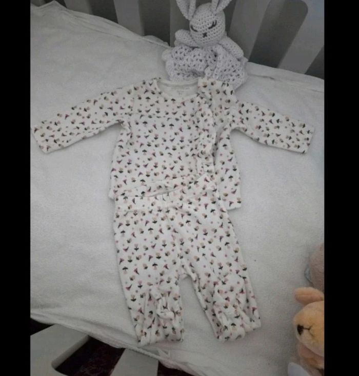 Pyjama deux pièces fille 6 mois