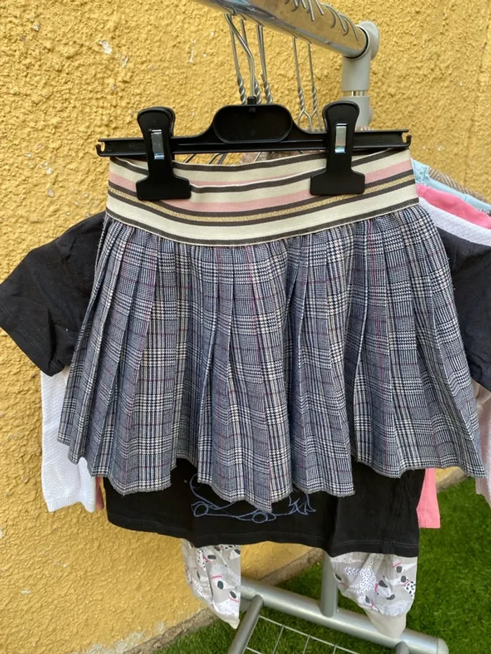 Lot de vêtements taille 4 ans - photo numéro 5
