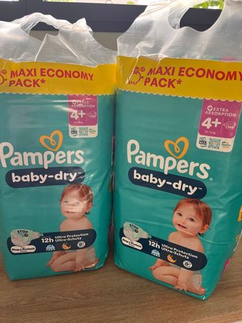 2 paquets de couches Pampers Baby dry taille 4+ neufs 