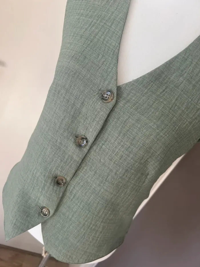 Gilet Sans Manche crêpe Scarlet Roos Vert veste sans manches gilet, barman Taille 1/36 - photo numéro 2