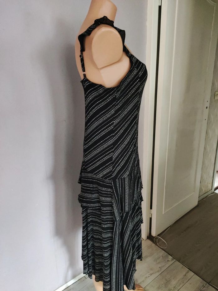 Superbe robe d'été à volants taille 44 - photo numéro 4