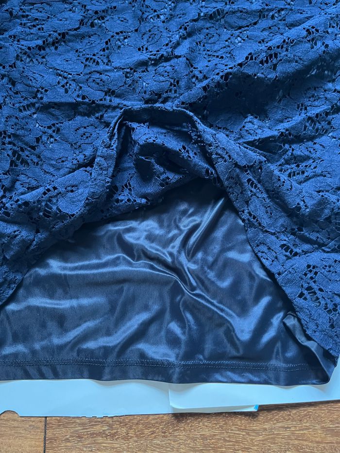 Haut / T-shirt manches courtes vintage bleu marine en dentelle taille S/36 - photo numéro 5