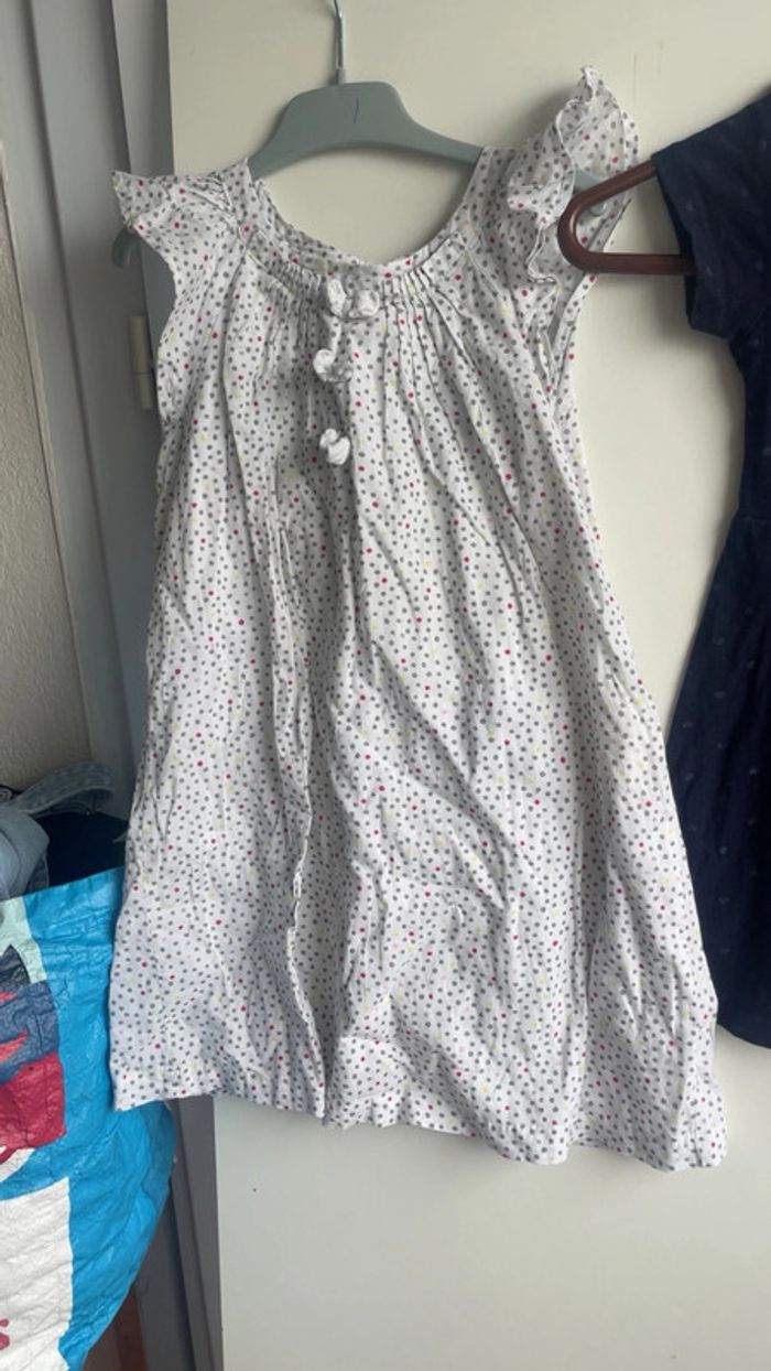 Lot robe 4ans - photo numéro 2