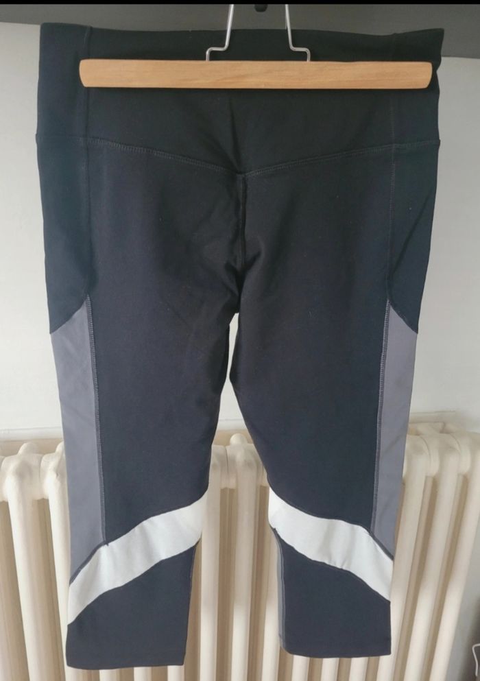 Legging corsaire Nike Dri-fit Taille M - photo numéro 3