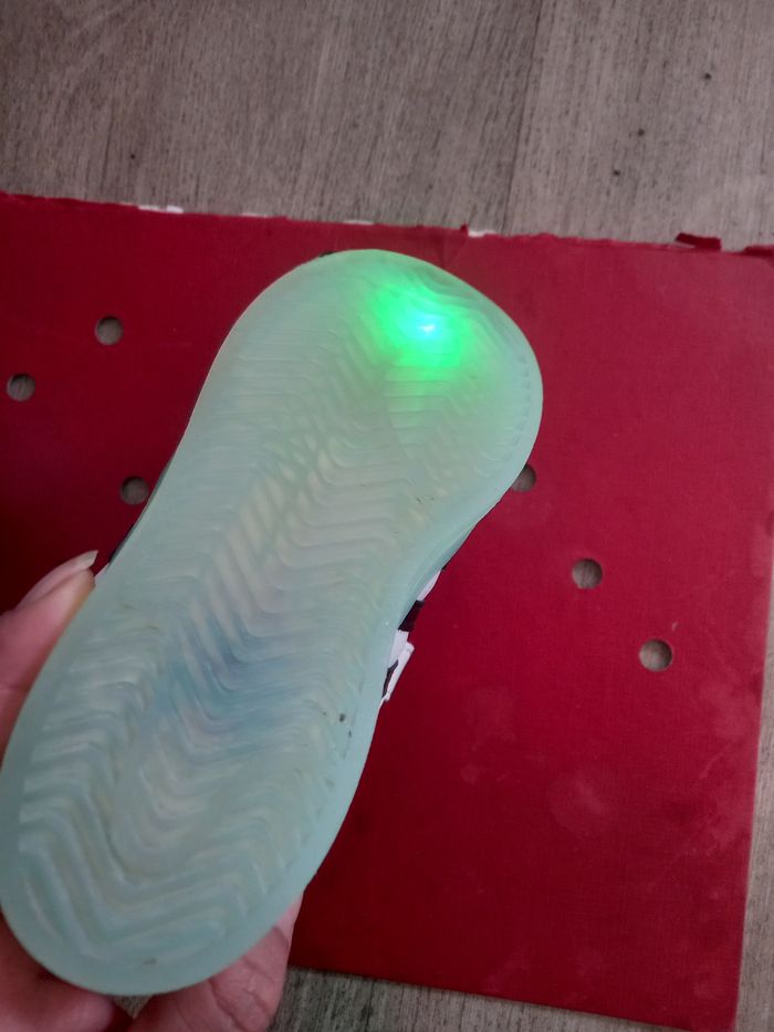 Baskets lumineux enfant Adidas star led lights baskets garçon 26 baskets fille 26 NEUF - photo numéro 5