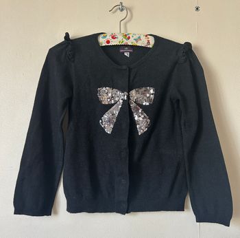 gilet boutonné avec noeud en sequins