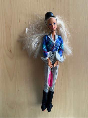 Barbie poupée Mattel cavalière cheval équitation horse riding 1994