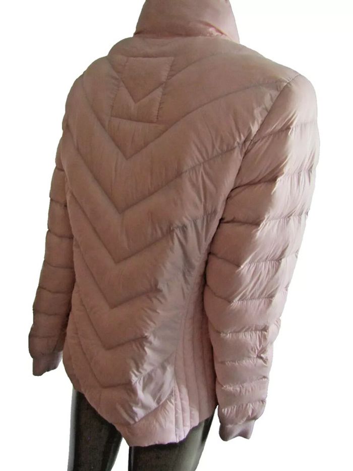 doudoune marque holliester taille indiquée M = 38/40 - photo numéro 5