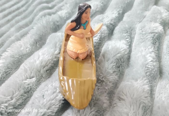 Figurine pocahontas disney macdonald