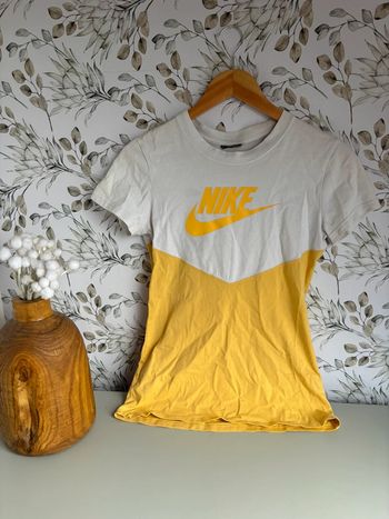 Tee shirt Nike jaune