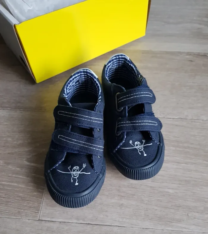 Baskets à scratchs taille 27 neuves eram - photo numéro 9