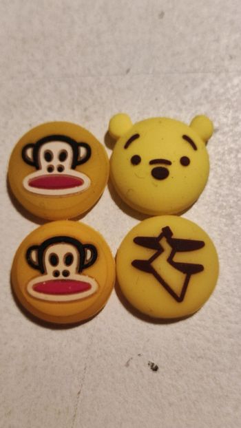 4 capuchons pour joycon switch