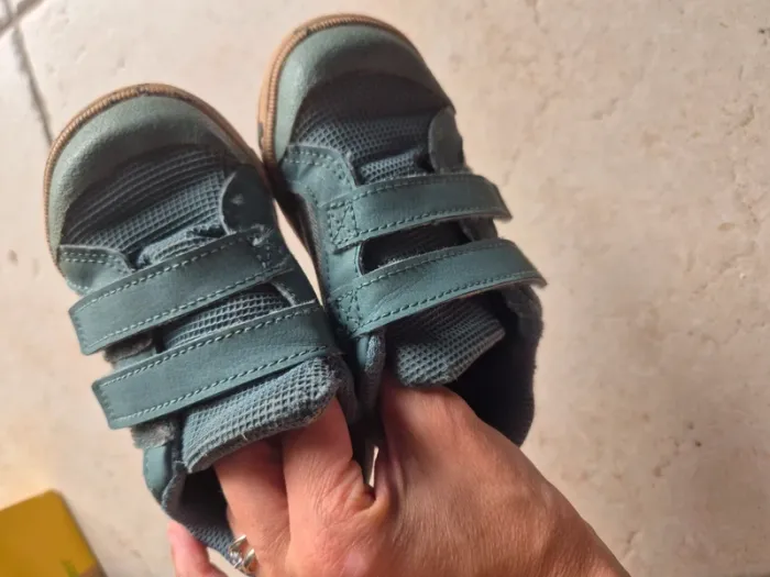 Magnifiques chaussures bleues 23 Decathlon - photo numéro 4
