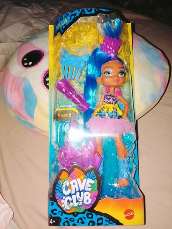 Poupée préhistoire Cave club Tella