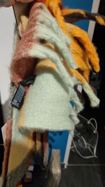 Écharpe neuve grande et douce Primark