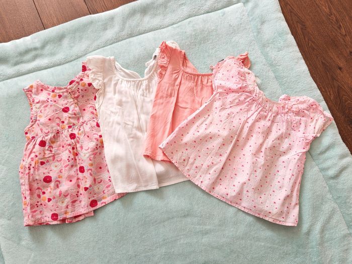 Lot de 4 débardeurs 24 mois