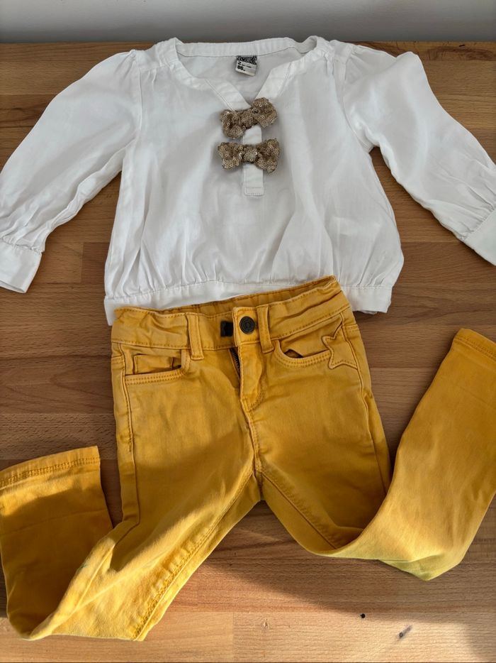 Lot vêtements 2 ans tons jaune/violet/gris - photo numéro 2
