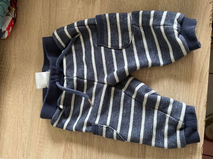 Lot vêtements 3-6 mois - photo numéro 5