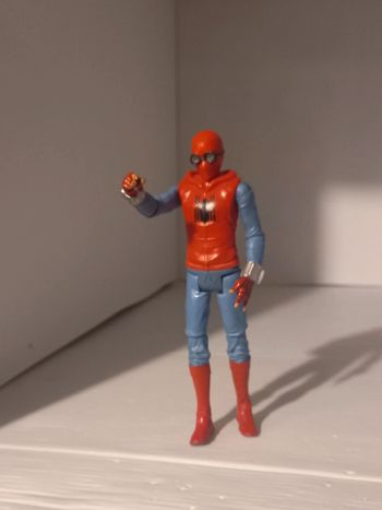 Figurine spiderman homecoming