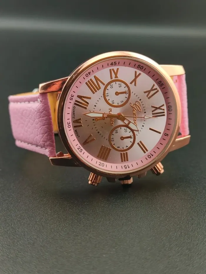 Montre rose clair, style classique vintage - photo numéro 2