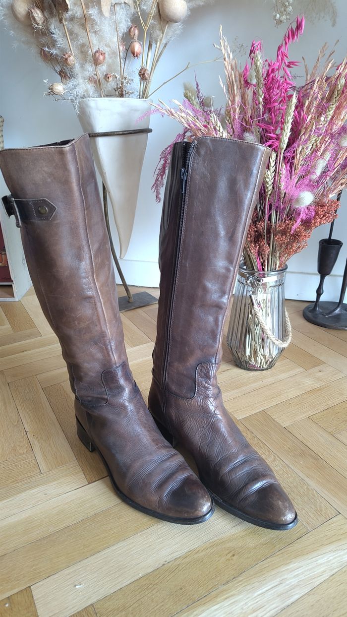 Bottes de grande marque italienne - photo numéro 3
