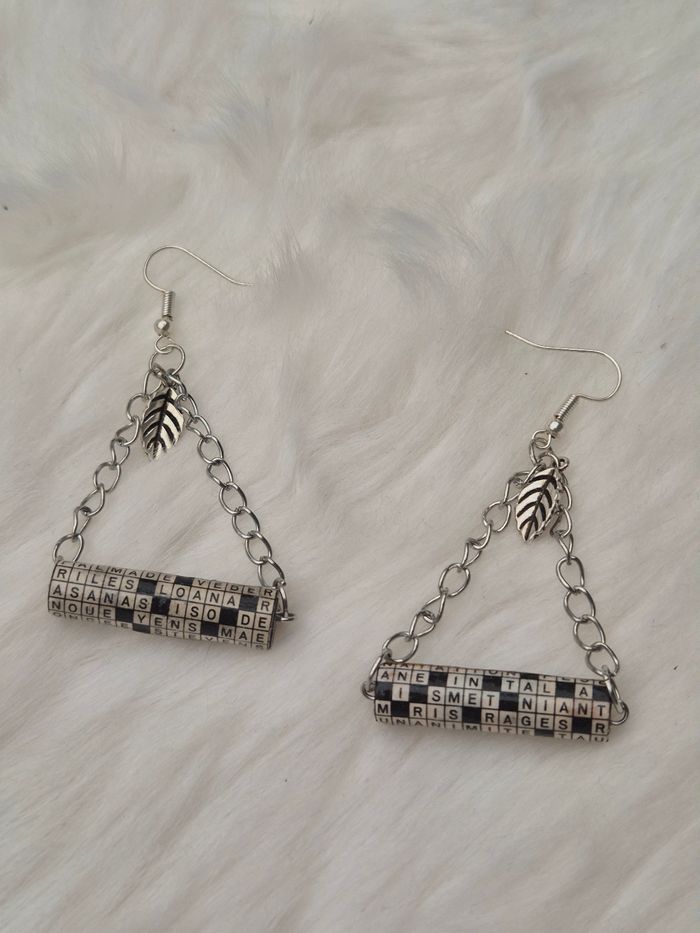Boucles d’oreilles en papier 🤩 - Bijoux - Création - Artisanat