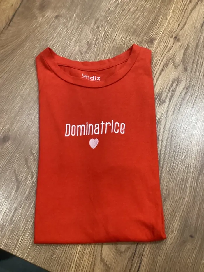 Tee shirt