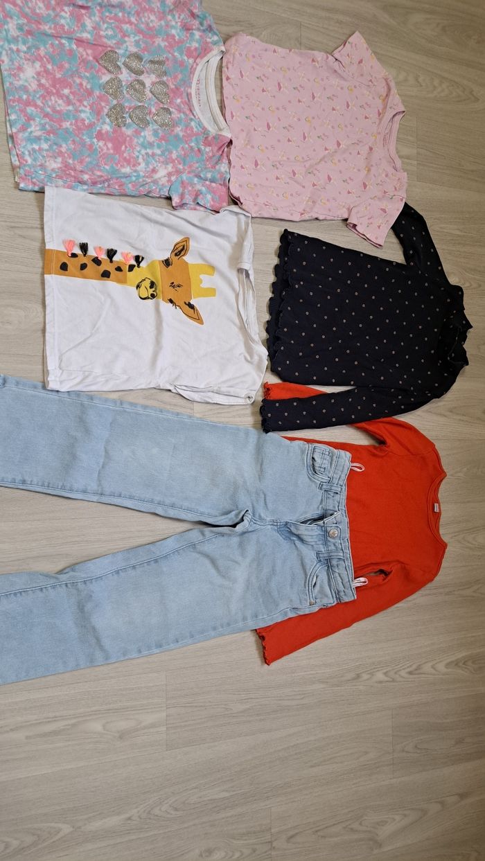 Lots 6 vêtements fille 5 ans