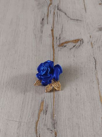 Broche neuve