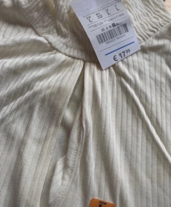 T-shirt tunique taille L Pull&Bear Pull & Bear Neuve valeur 18e Coupe asymétrique - photo numéro 3