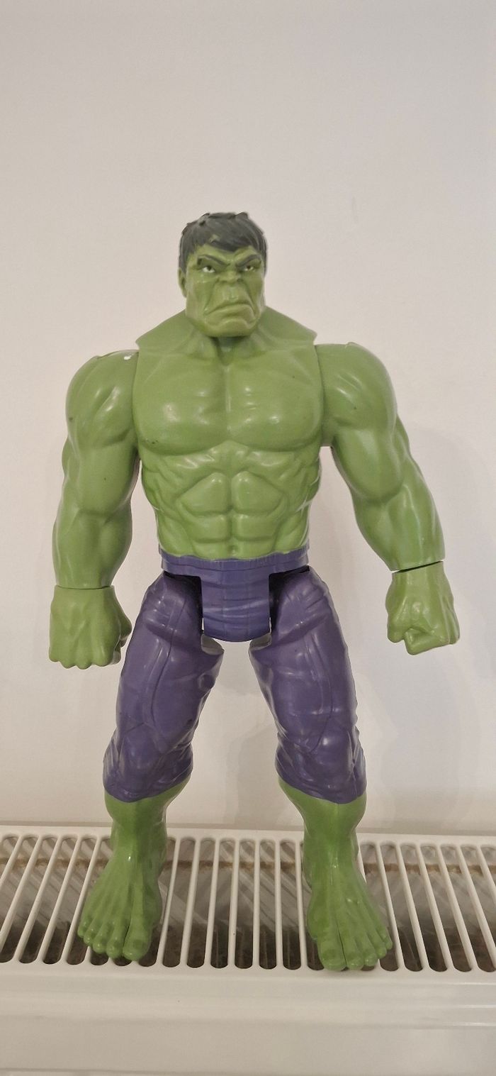 Figurine Marvel – Hulk 30 cm (version classique articulée)