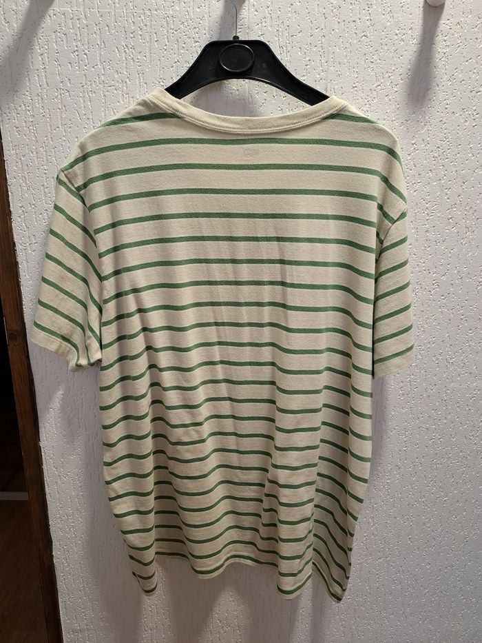 Joli tee-shirt homme Levi's XL rayé crème/vert très bon état - photo numéro 4