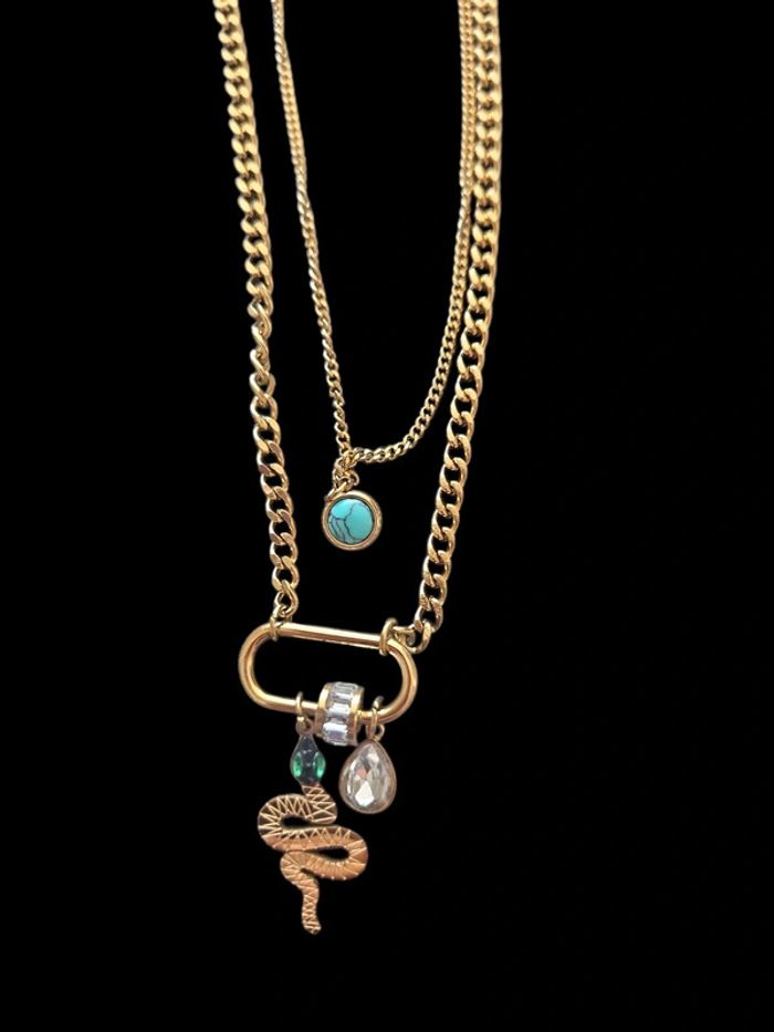 Magnifique Collier doré multi-rangs – pendentif serpent et pampilles