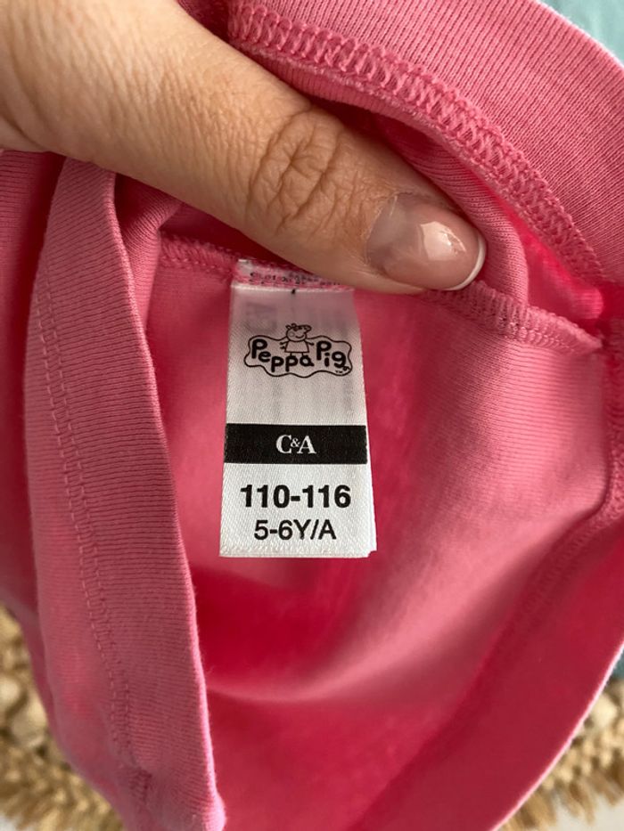 Lot t-shirts / débardeur Peppa PiG 5/6 ans - photo numéro 3