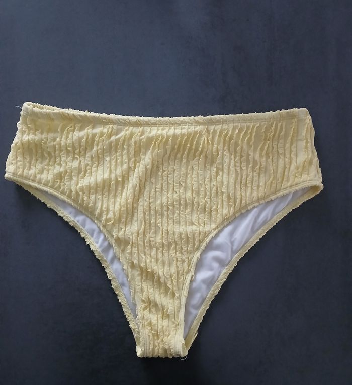 Bas de maillot de bain Shein
T 48