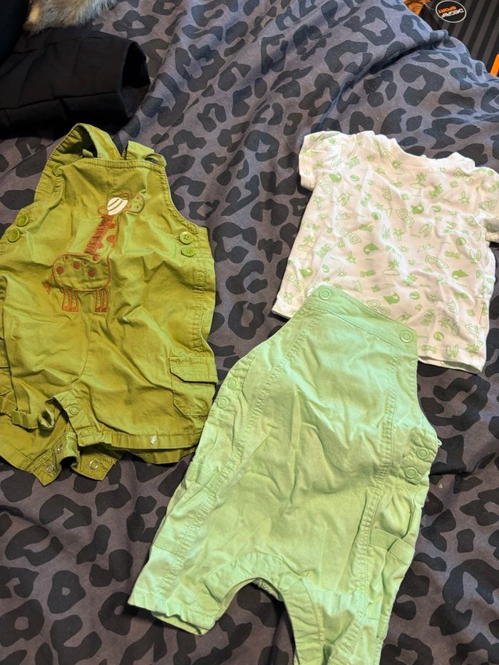 2 combinaisons bébé