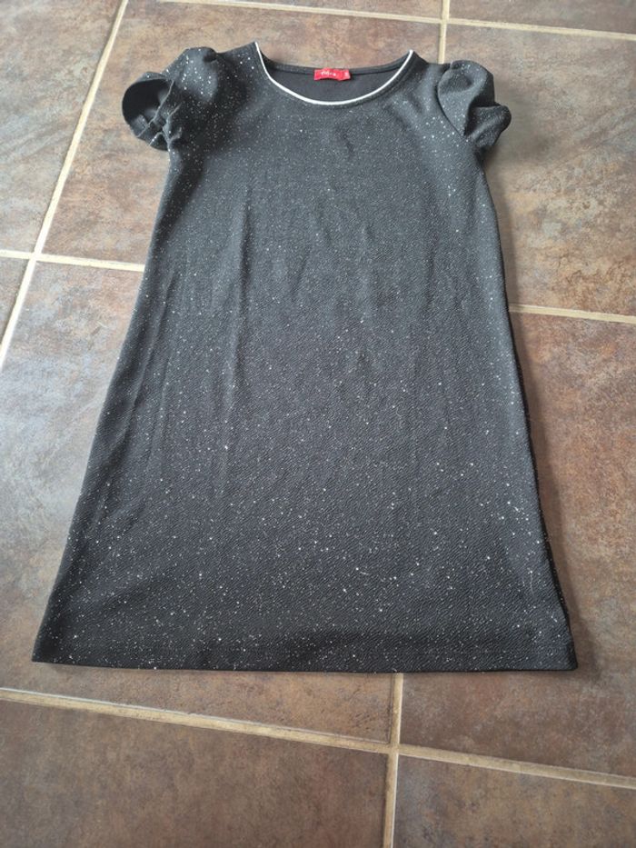 Robe noire pailletée