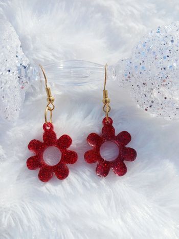 Boucles d'oreilles fleurs rouges pailletées