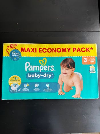 136 couches pampers taille 3