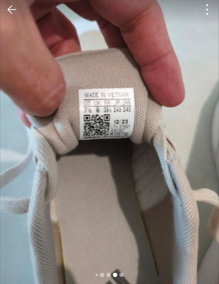 Basket comme neuf a - photo numéro 5