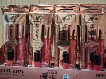 Gloss et crayon à lèvre combo-levre yes love 3e 